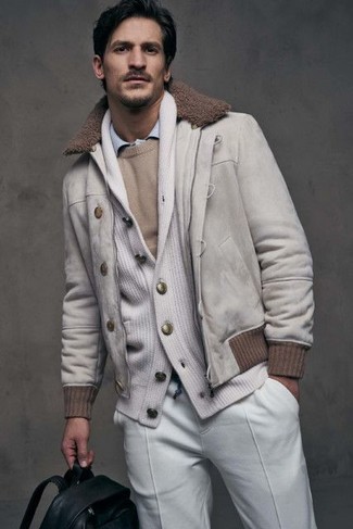 Comment porter un blouson aviateur transparent pour un style chic decontractés