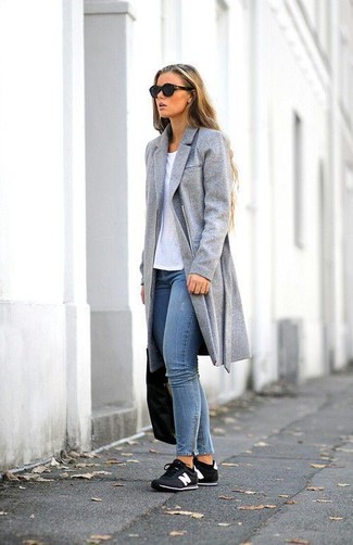 Comment porter un manteau avec un jean