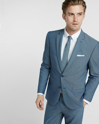 Comment porter une cravate imprimée olive: Pense à harmoniser un costume bleu canard avec une cravate imprimée olive pour dégager classe et sophistication.