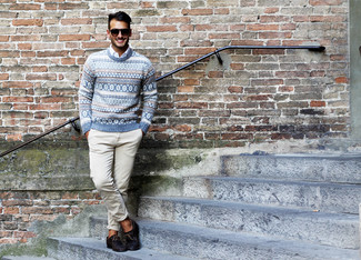 Comment porter un pull à col rond avec des chaussures derby