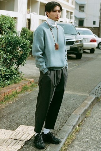 Comment porter un pull à col rond avec un pull à col roulé