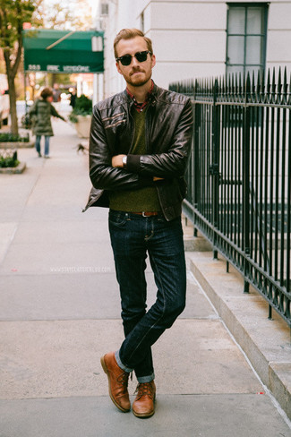 Comment porter un blouson aviateur marron foncé pour un style chic decontractés quand il fait chaud