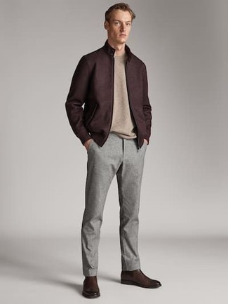 Comment porter un blouson aviateur marron foncé pour un style chic decontractés quand il fait chaud