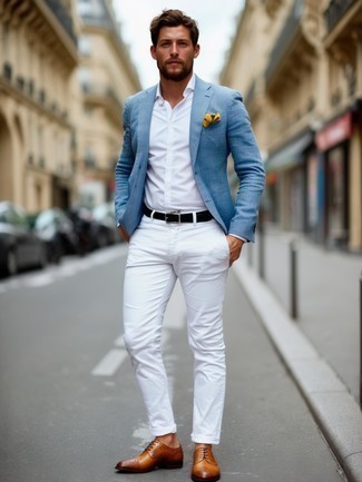 Comment porter des chaussures brogues marron foncé en été