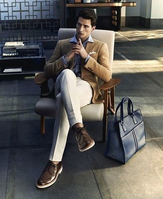 Comment porter des chaussures brogues marron foncé en été