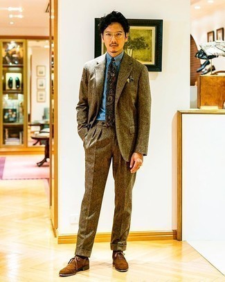 Comment porter des chaussures brogues marron foncé quand il fait chaud