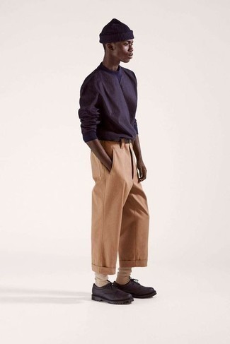 Comment porter une ceinture en toile marron foncé