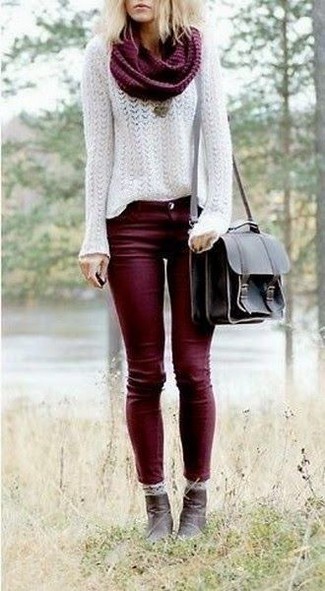 Comment porter des bottines en cuir marron foncé