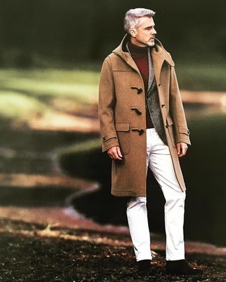 Comment porter des bottines chelsea en daim marron foncé