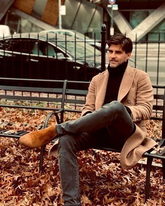 Comment porter un pull à col roulé en laine marron foncé