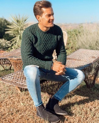 Comment porter un pull torsadé vert foncé