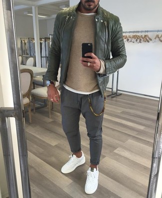 Comment porter une veste vert foncé