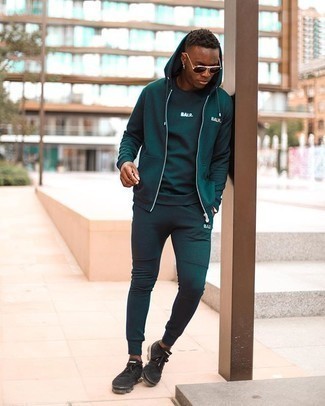 Comment porter un pantalon de jogging vert foncé