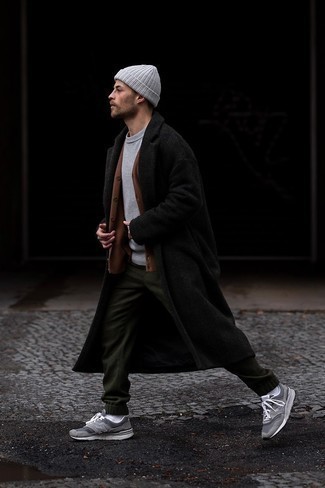 Comment porter un pantalon de jogging vert foncé
