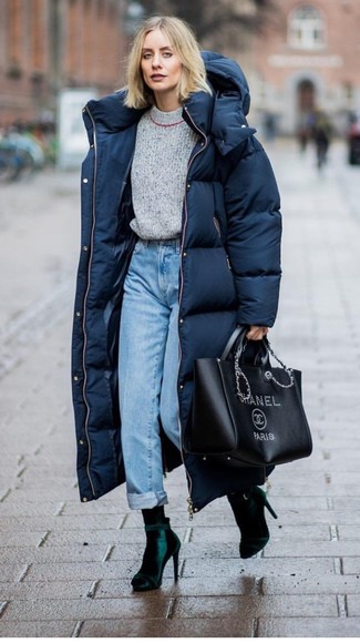 Comment porter des bottines en velours vert foncé
