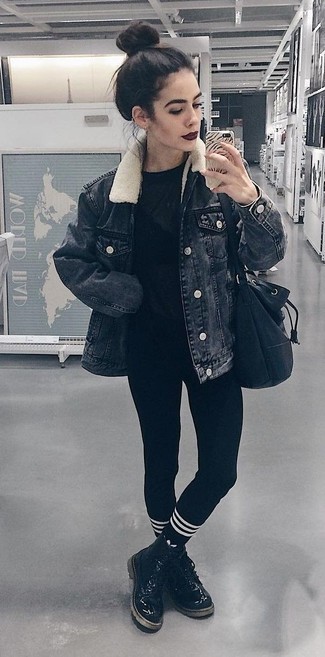 Comment porter une veste en jean avec des leggings