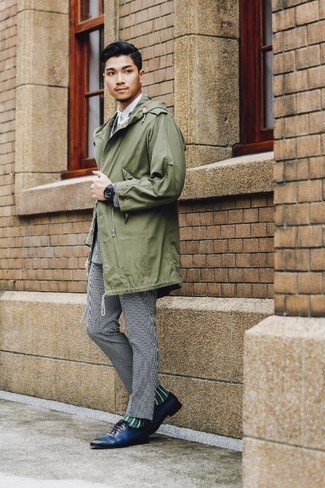 Comment porter une chemise de ville avec des chaussures richelieu à l'adolescence