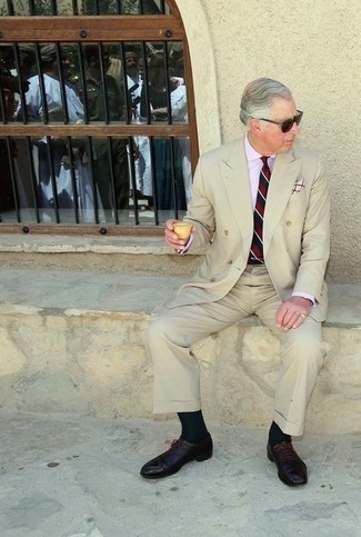 Comment porter une chemise de ville avec des chaussures richelieu après 60 ans