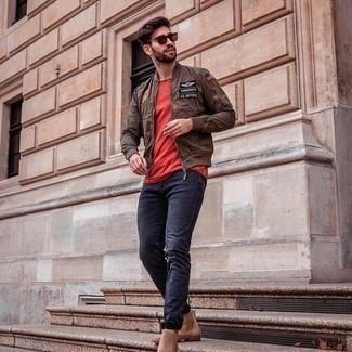Comment porter une veste brodée