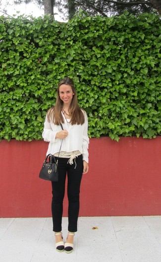 Comment porter des espadrilles pour un style chic decontractés