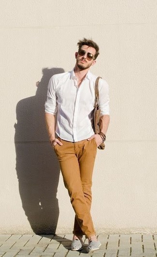 Comment porter des espadrilles quand il fait chaud à 20 ans