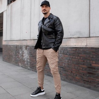 Comment porter un sac banane pour un style decontractés