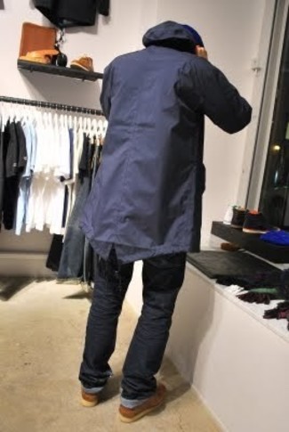 Comment porter une parka à queue de poisson pour un style relax