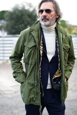 Comment porter une parka à queue de poisson pour un style chic decontractés