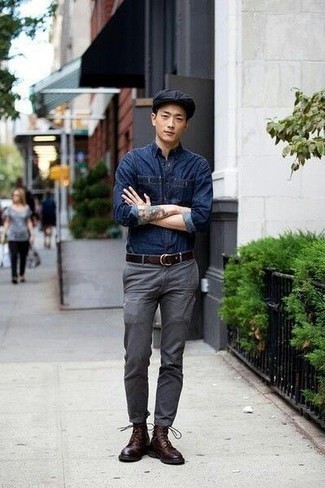 Comment porter une casquette plate pour un style chic decontractés quand il fait chaud