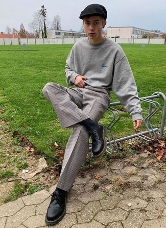 Comment porter une casquette plate à l'adolescence