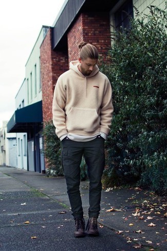 Comment porter un pull en polaire au printemps
