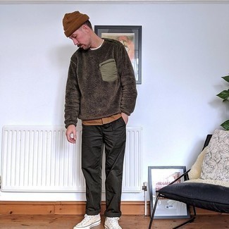 Comment porter un sweat-shirt en polaire quand il fait chaud