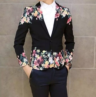 Comment porter une veste à fleurs pour un style chic decontractés quand il fait chaud