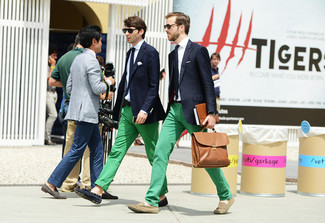 Comment porter un pantalon vert pour homme