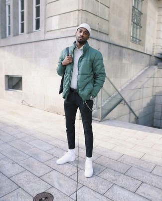 Comment porter une doudoune verte