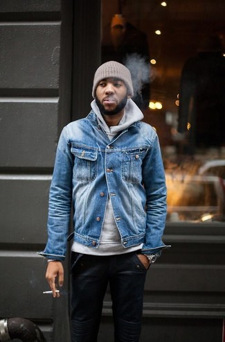 Comment porter un bonnet gris