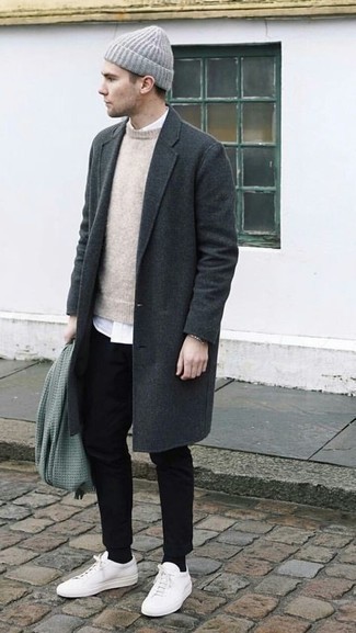 Comment porter un bonnet gris