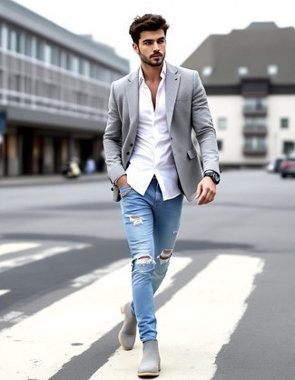 Un jean à porter avec un blazer gris