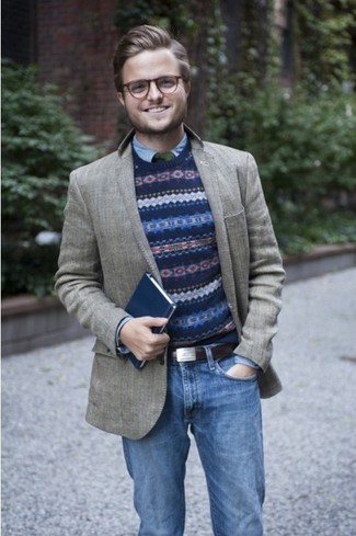 Un jean à porter avec un blazer gris
