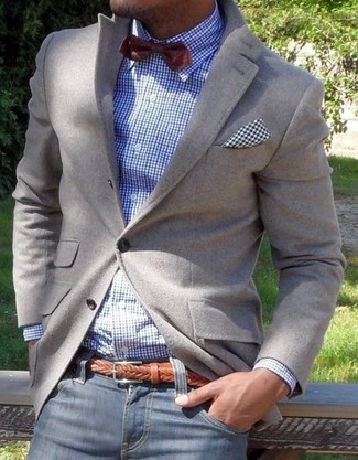Un jean à porter avec un blazer gris