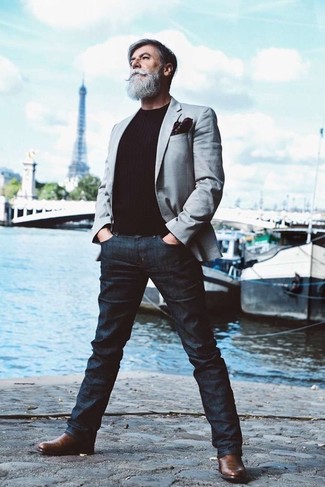 Un jean à porter avec un blazer gris