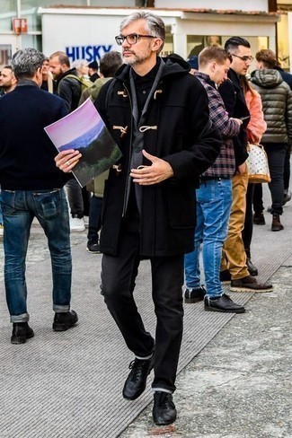 Un jean à porter avec un blazer gris