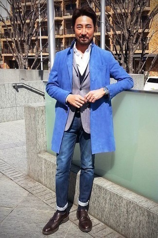Un jean à porter avec un blazer gris