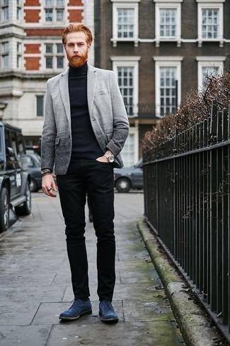 Un jean à porter avec un blazer gris