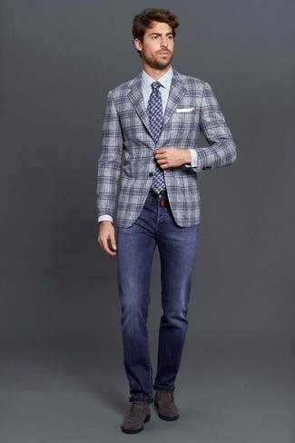Un jean à porter avec un blazer gris