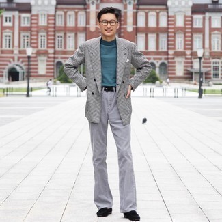 Un jean à porter avec un blazer gris