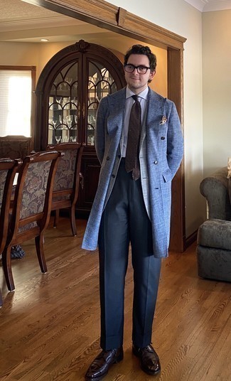 Un jean à porter avec un blazer gris