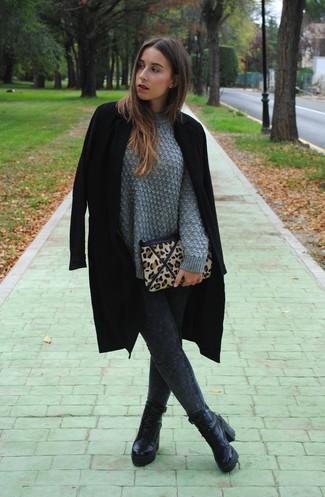 Comment porter un pull torsadé gris
