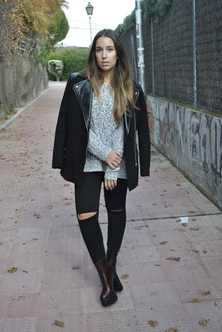 Comment porter un pull torsadé gris