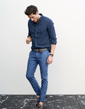 Comment porter une ceinture en toile grise en été